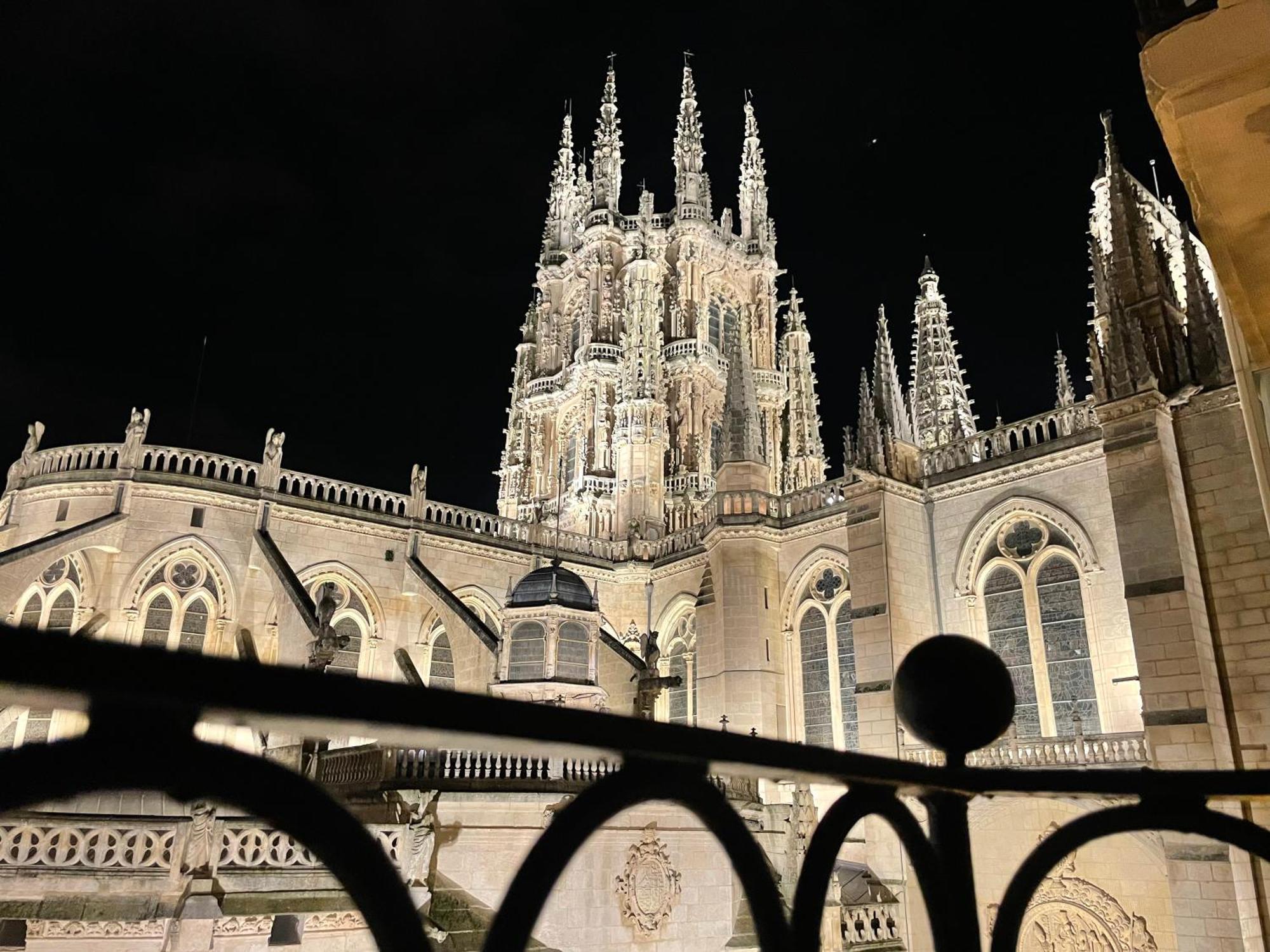 Contemplando La Catedral By Exclusive Burgos Apartments Exteriér fotografie